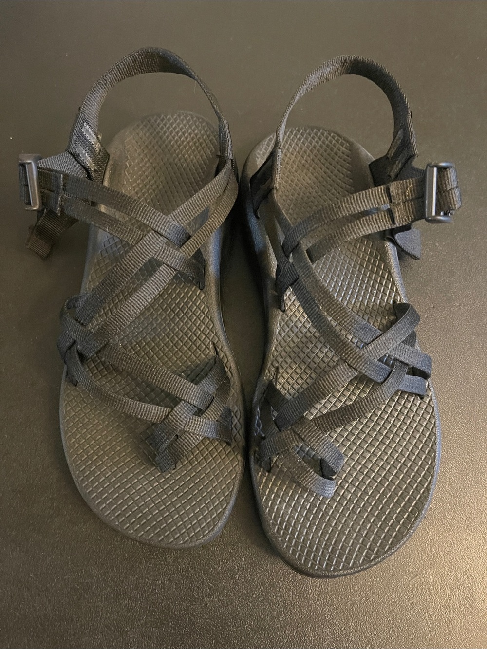 Chaco Women's Size 10 Black Strappy Sport Sandals